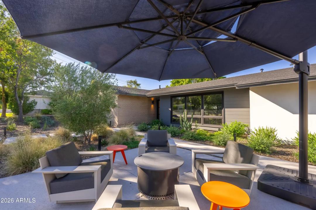 Real Estate Picture 5