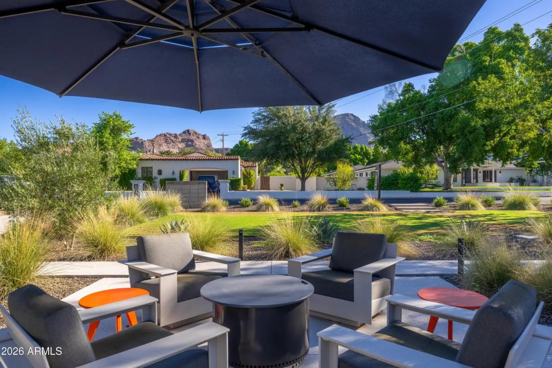 Real Estate Picture 6