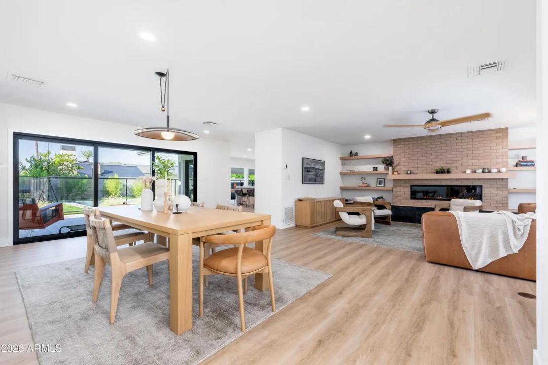 Real Estate Picture 27