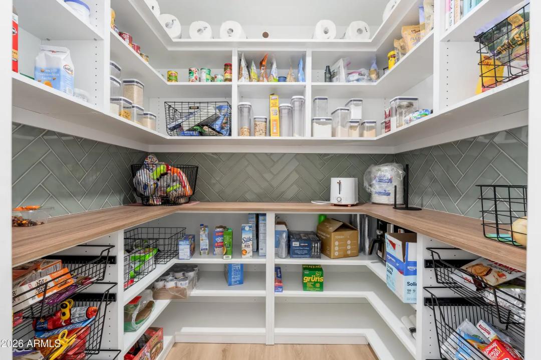 Real Estate Picture 38