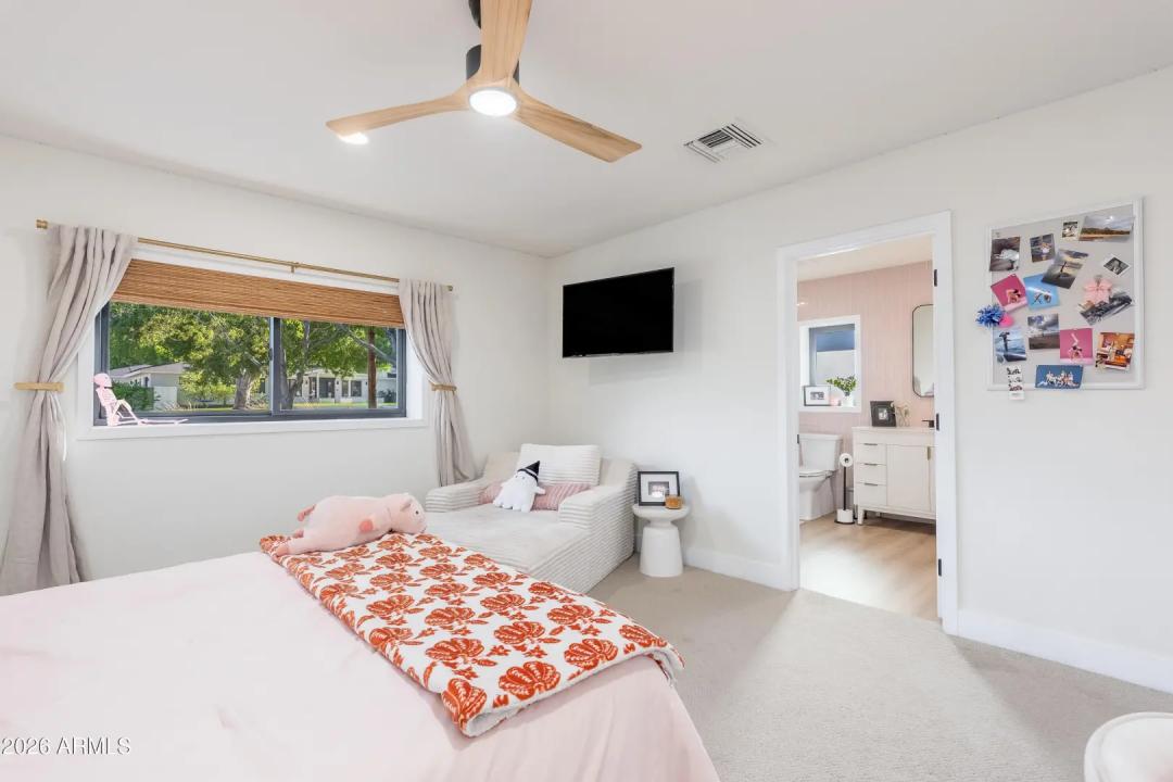 Real Estate Picture 48