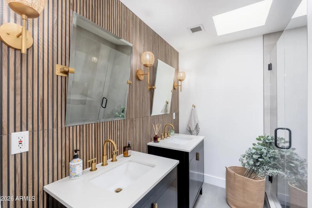 Real Estate Picture 51