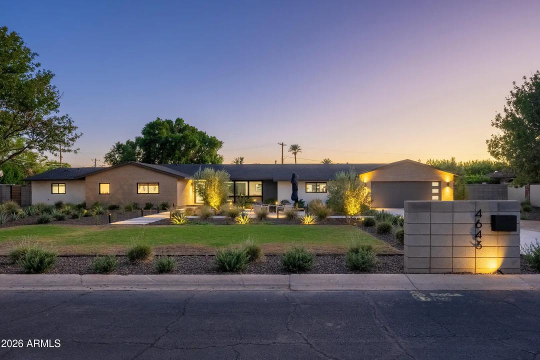 4643 E CALLE DEL MEDIO Phoenix AZ 85018