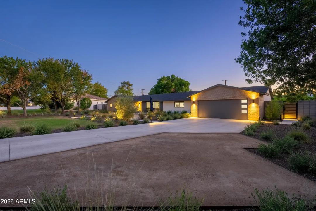 4643 E CALLE DEL MEDIO Phoenix AZ 85018 Picture 61.