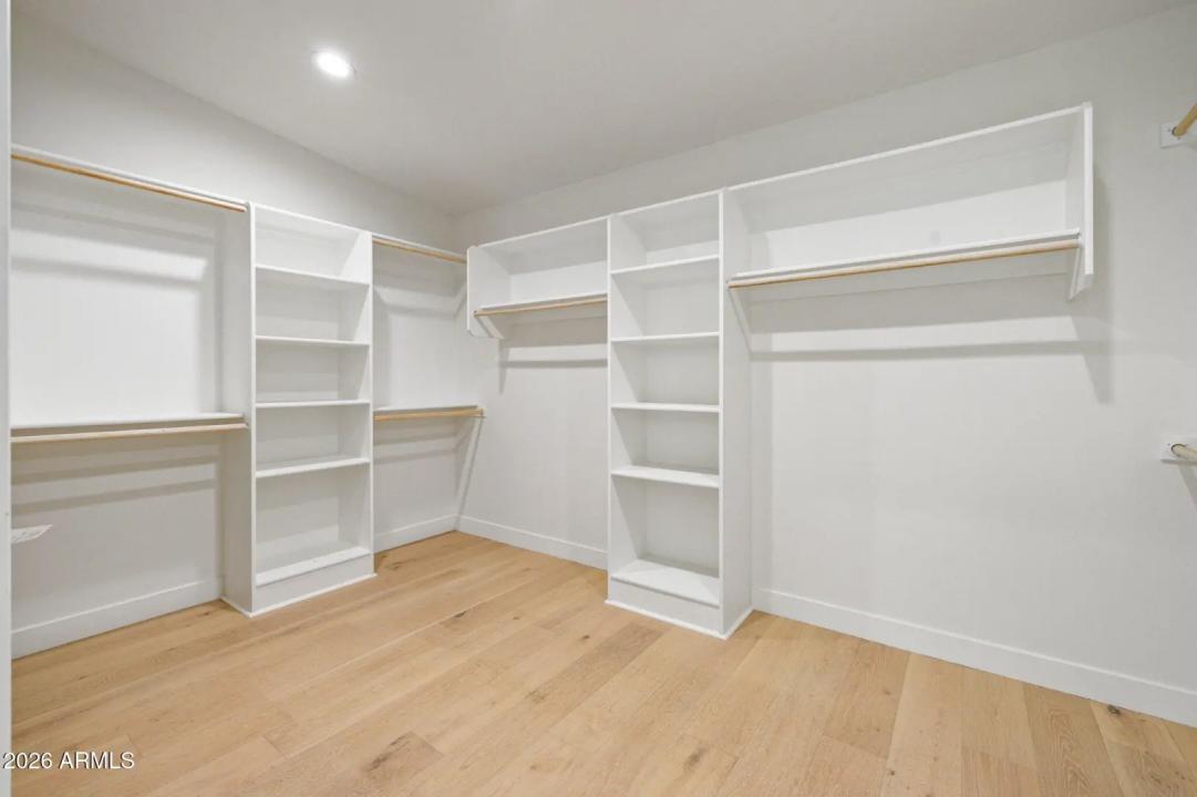 Real Estate Picture 21