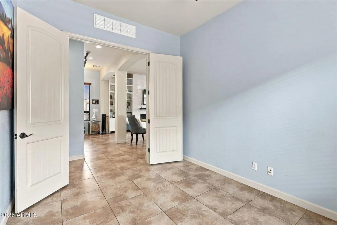 Real Estate Picture 22