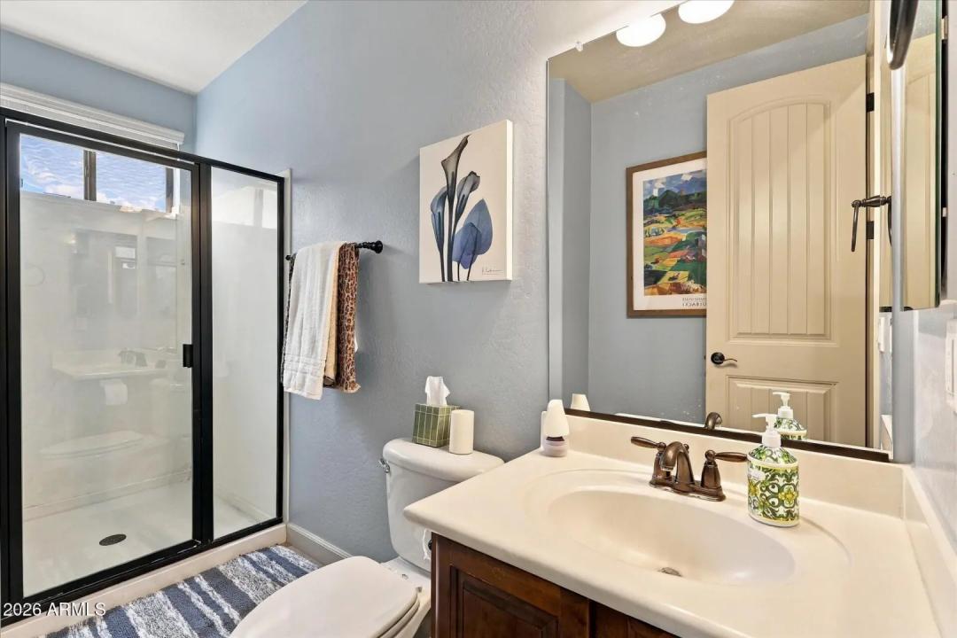 Real Estate Picture 23