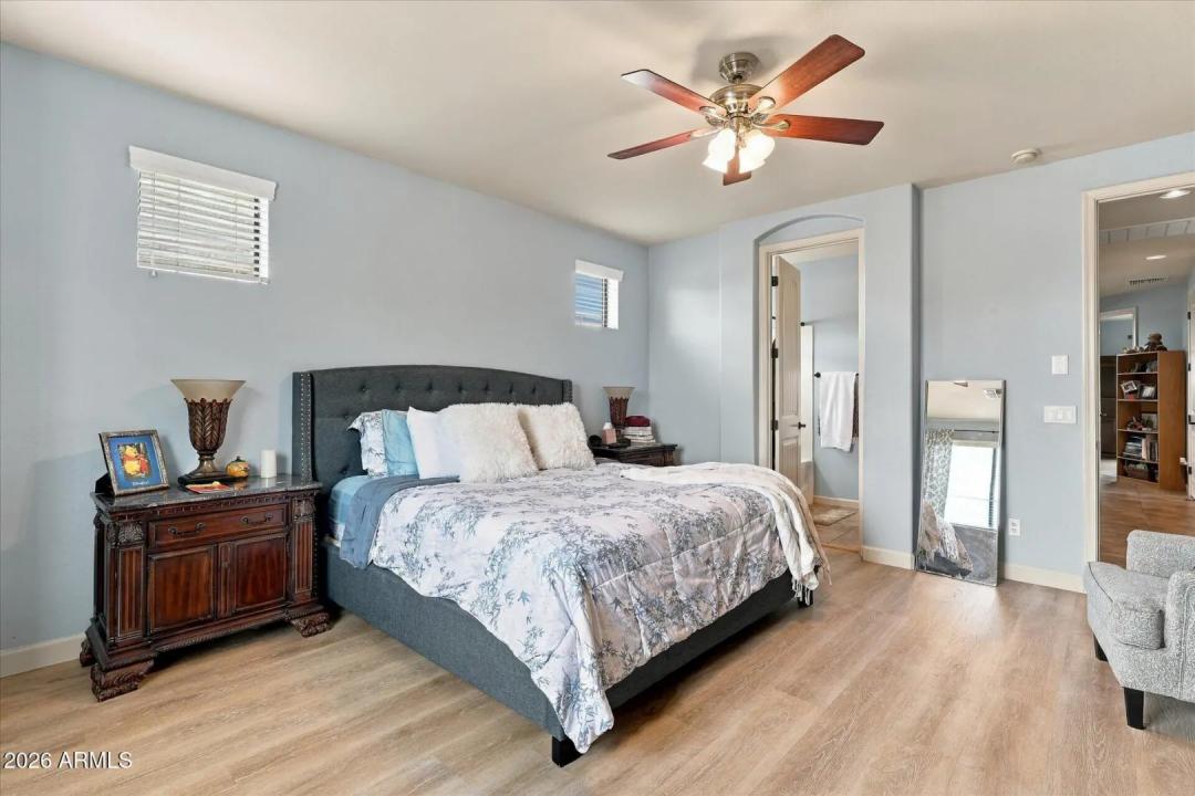 Real Estate Picture 28