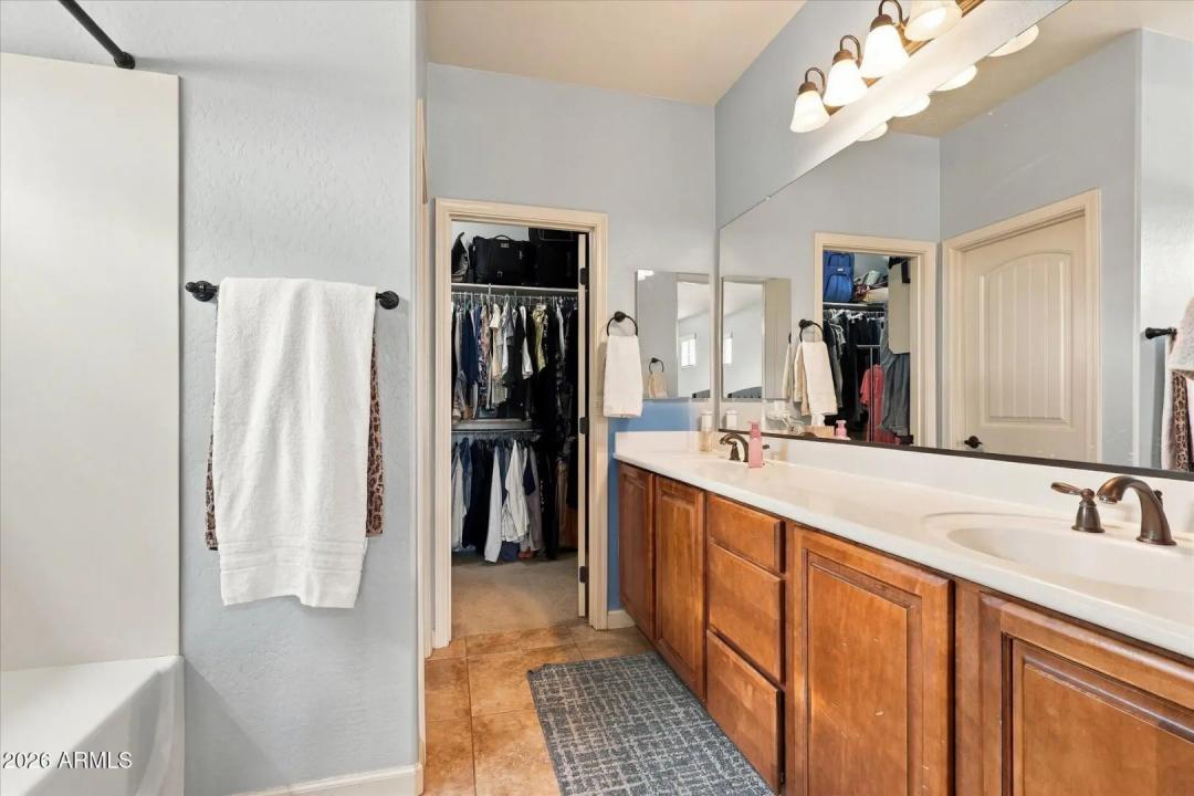 Real Estate Picture 31