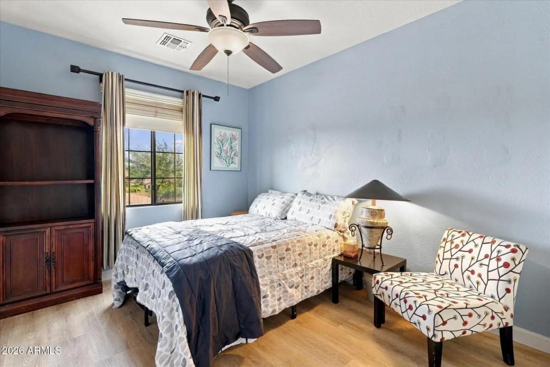 Real Estate Picture 35