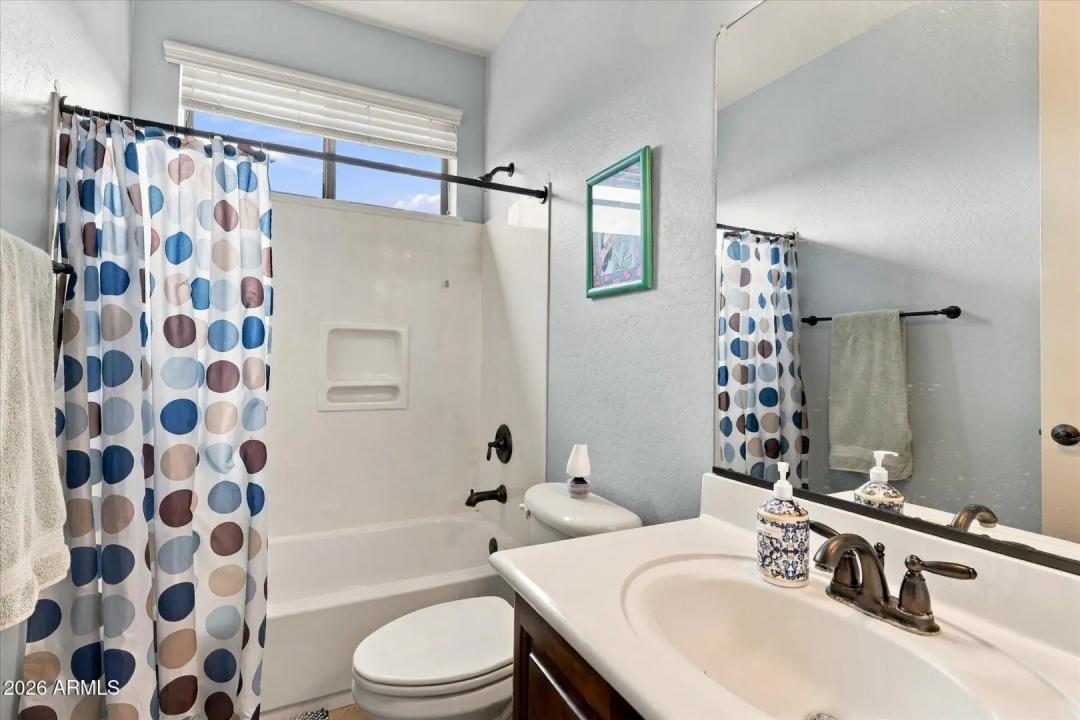 Real Estate Picture 37
