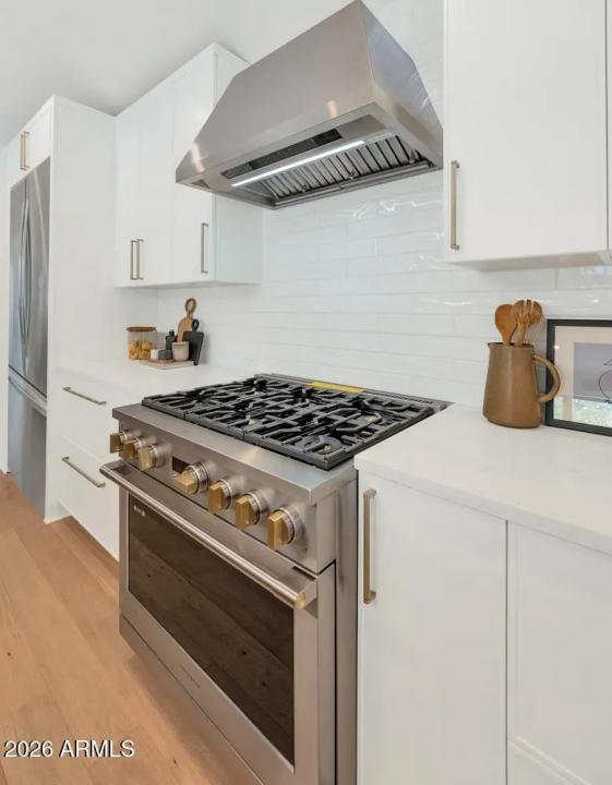 Real Estate Picture 10