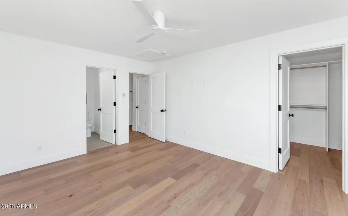 Real Estate Picture 24