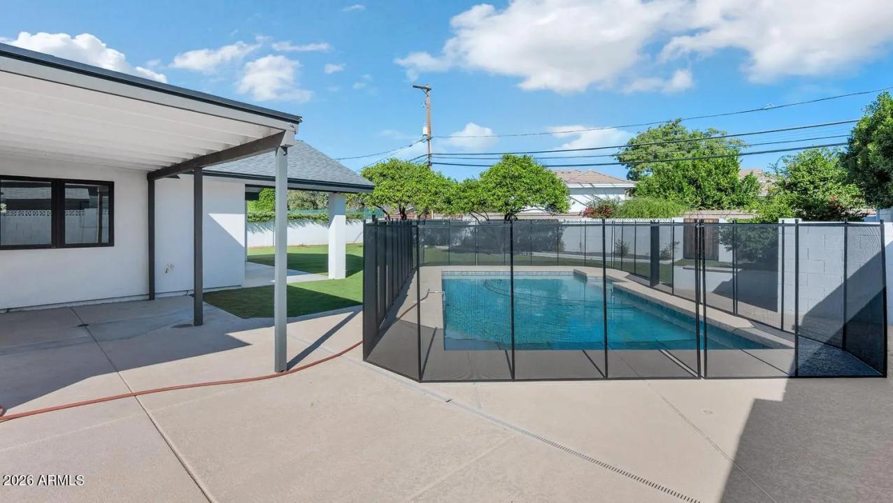 Real Estate Picture 28