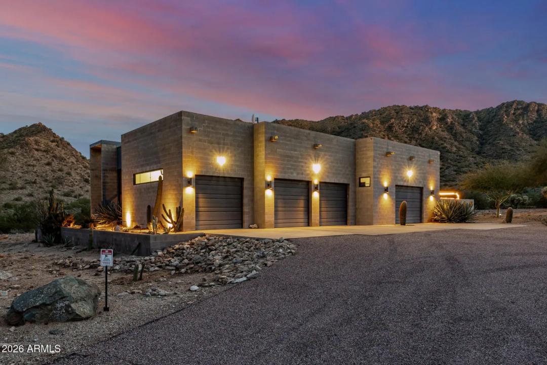 Real Estate Picture 5