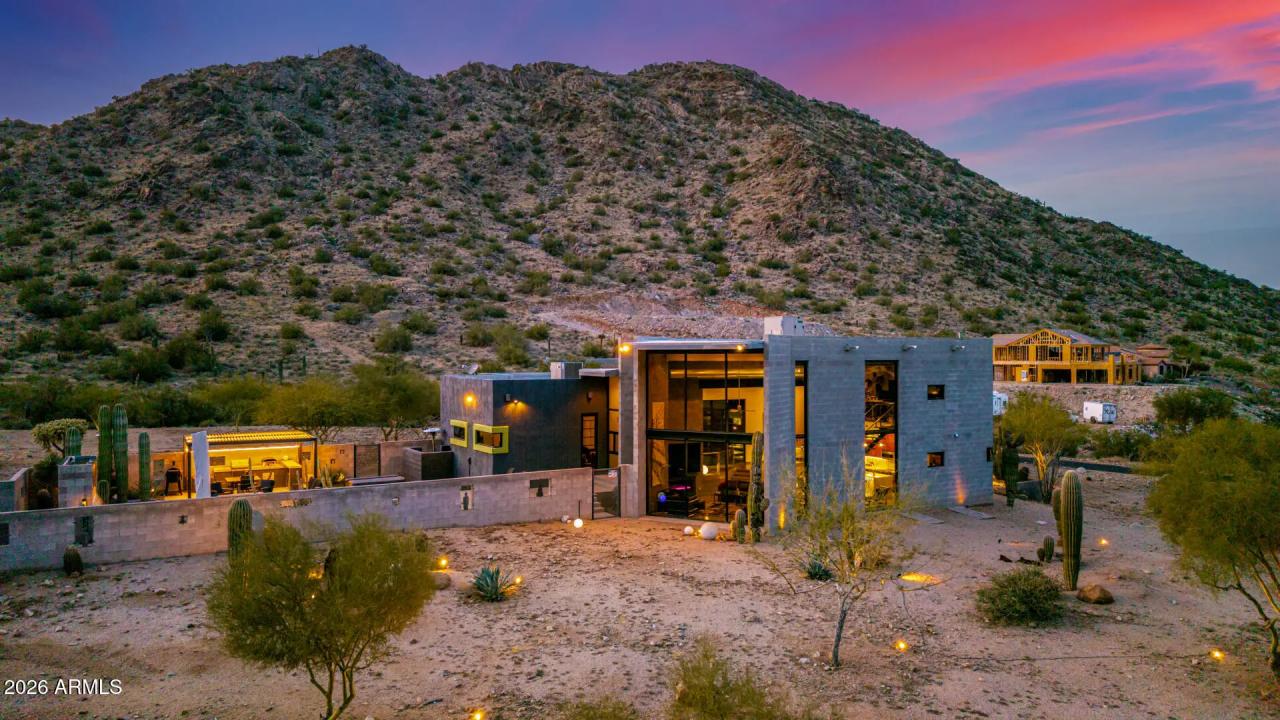 Real Estate Picture 9