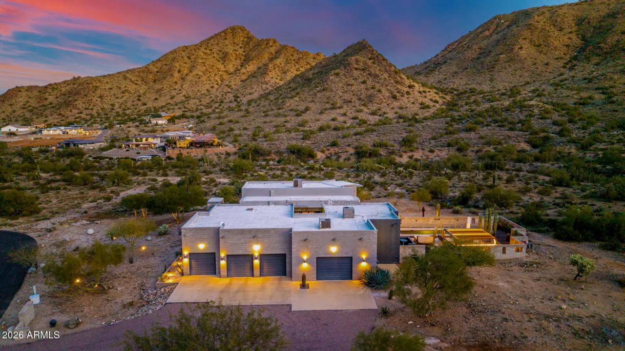 Real Estate Picture 10