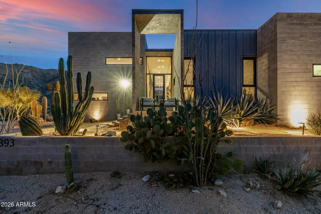Real Estate Picture 12
