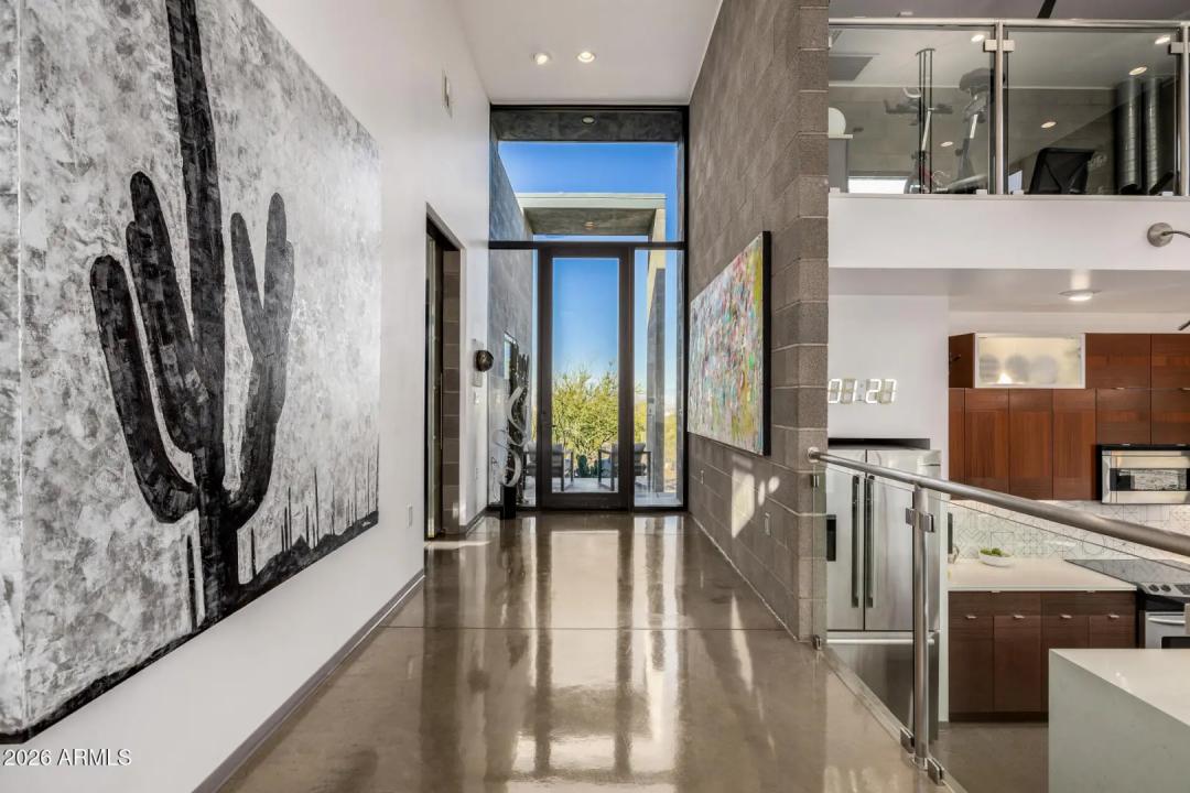 Real Estate Picture 16