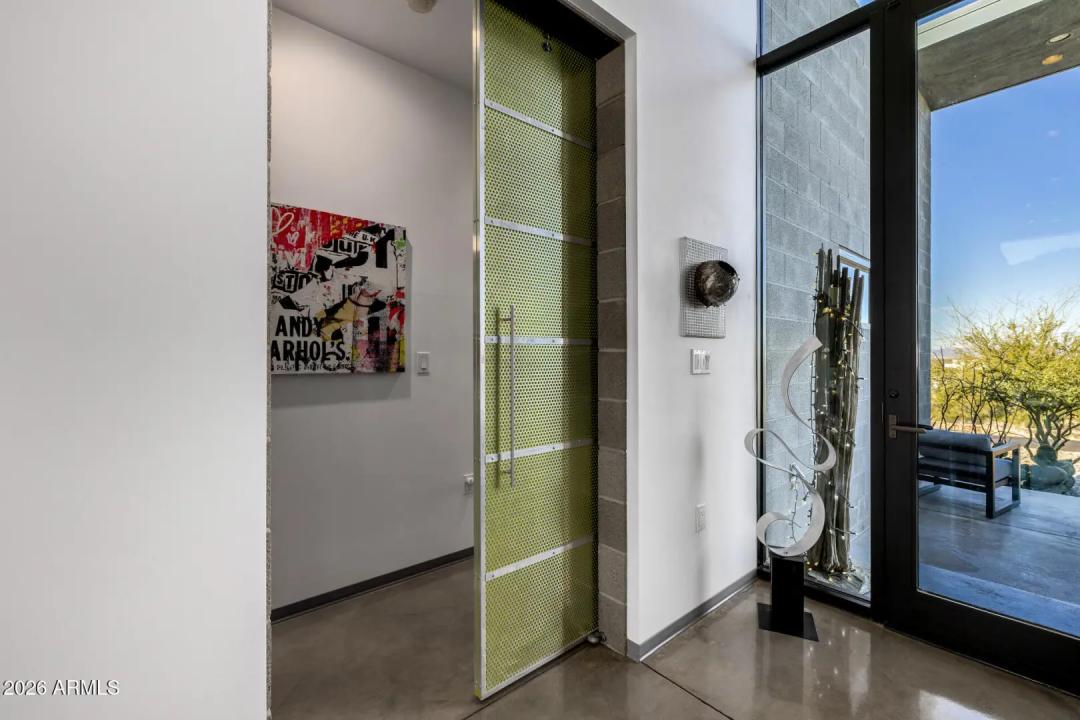 Real Estate Picture 33