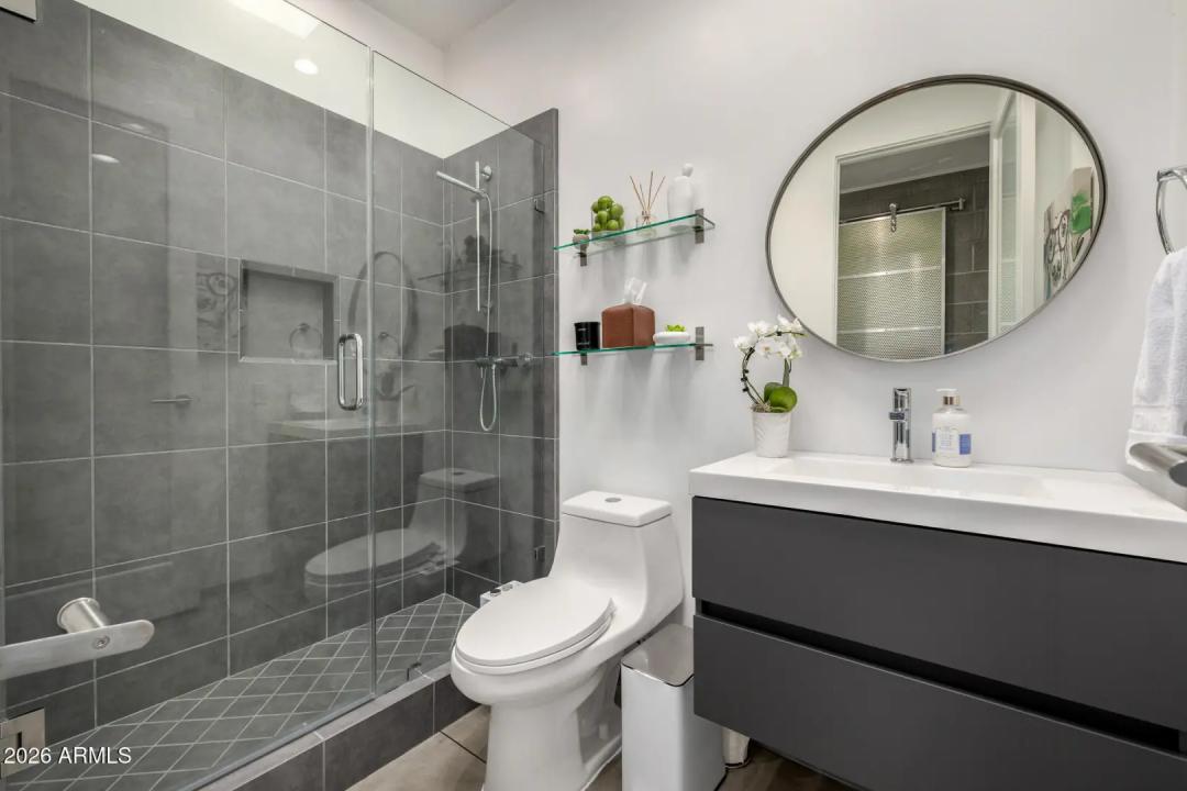 Real Estate Picture 36