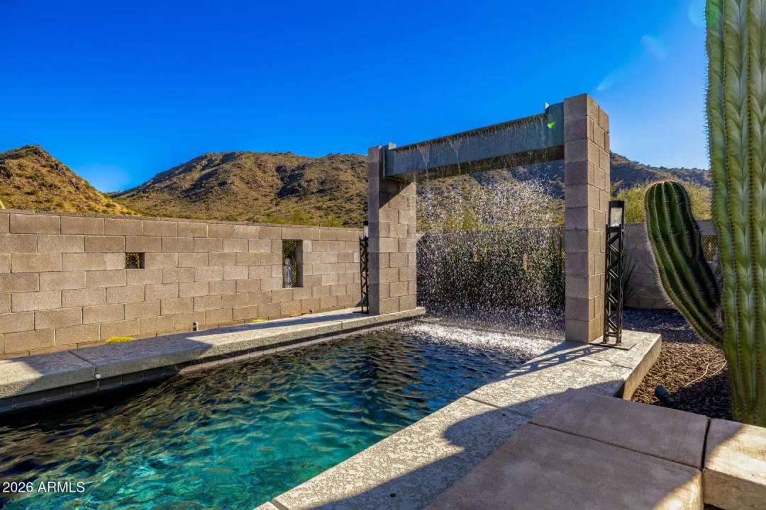 Real Estate Picture 60
