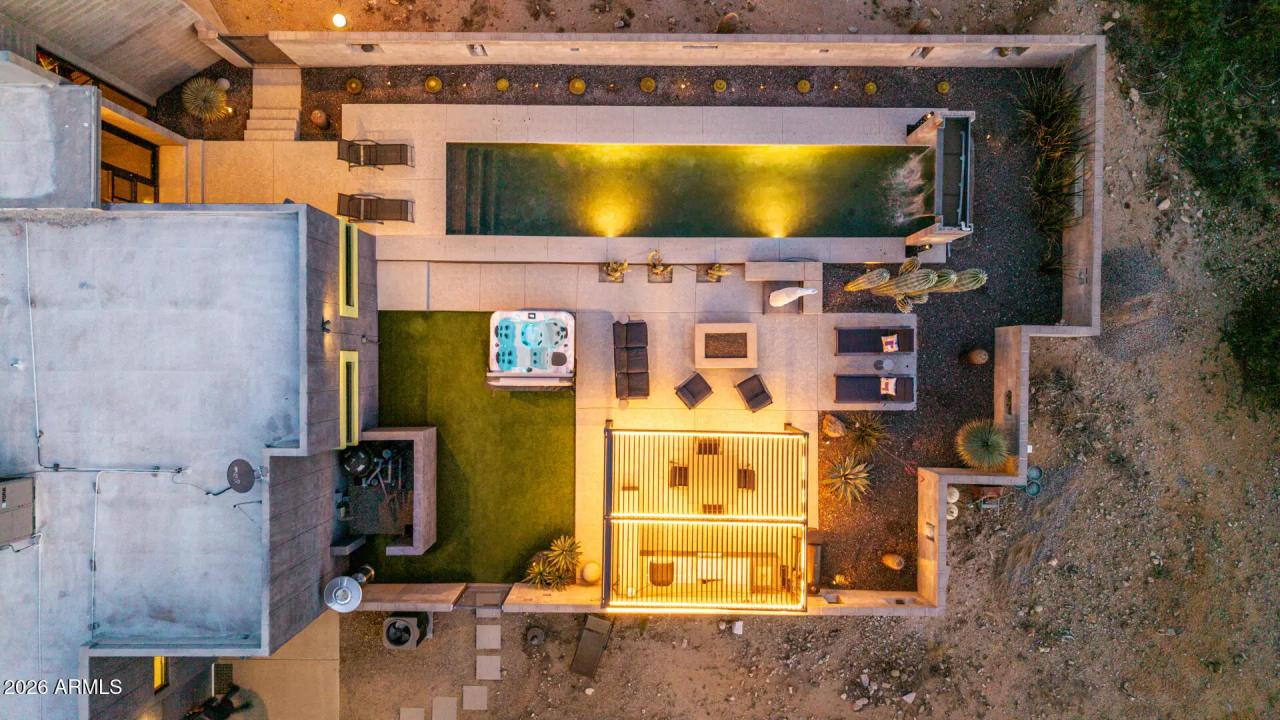 Real Estate Picture 64