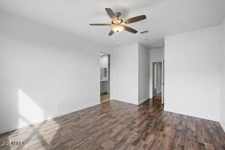 Real Estate Picture 3