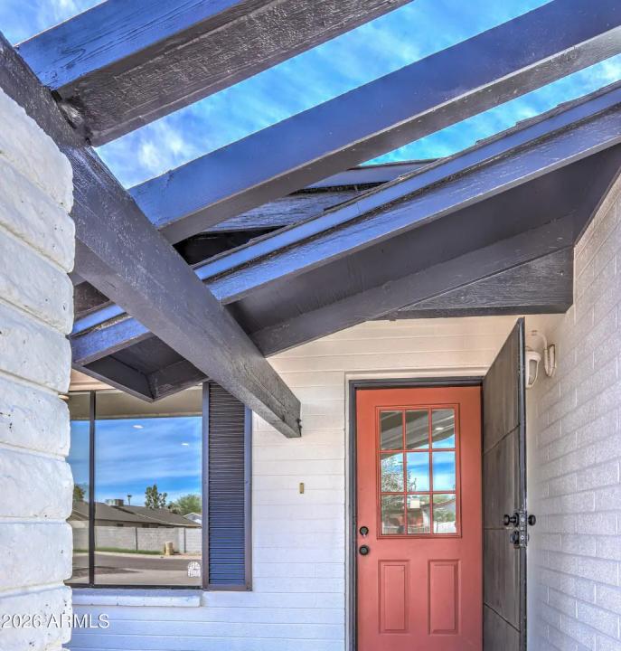 Real Estate Picture 5