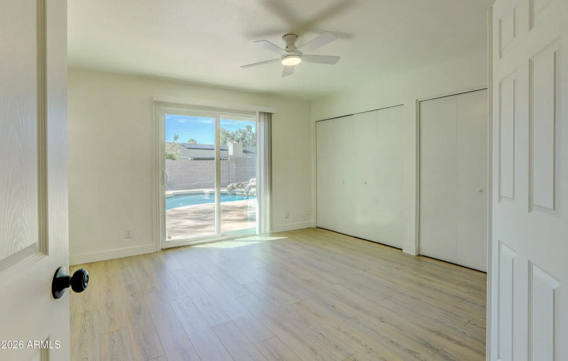 Real Estate Picture 16