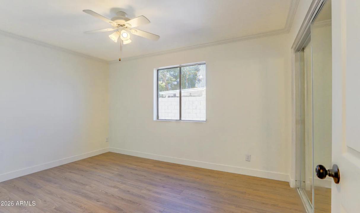 Real Estate Picture 24