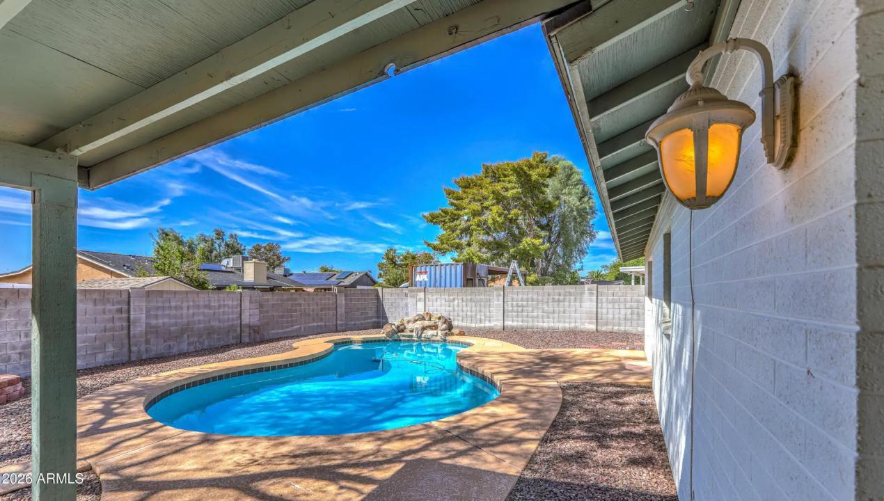 Real Estate Picture 28