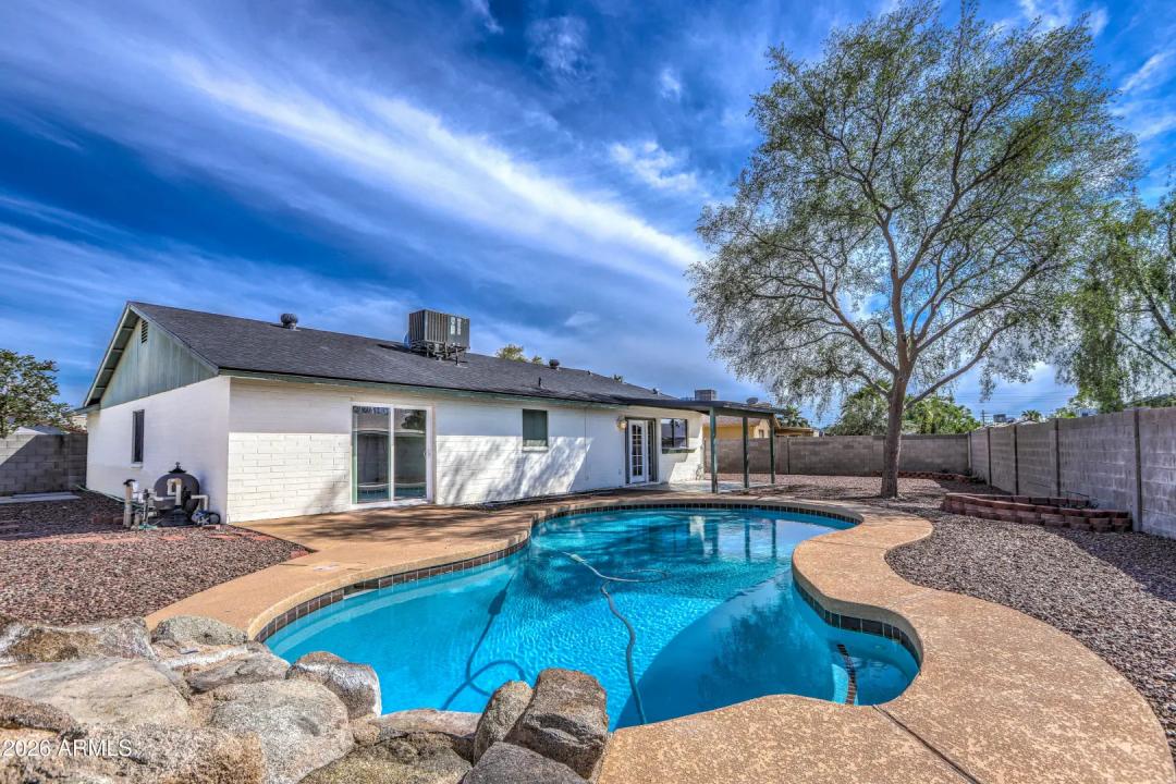 Real Estate Picture 33