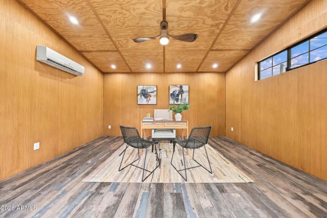 Real Estate Picture 33