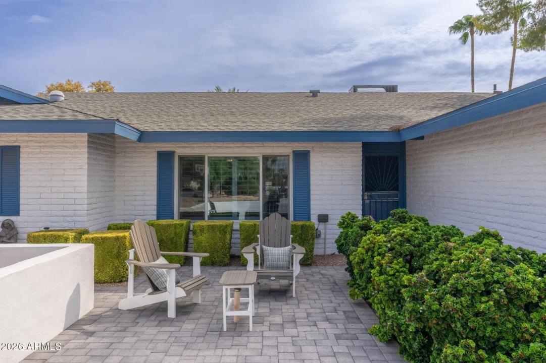 Real Estate Picture 7