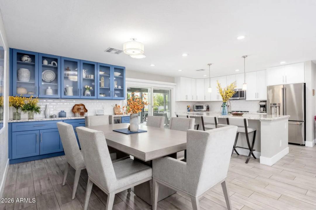 Real Estate Picture 9