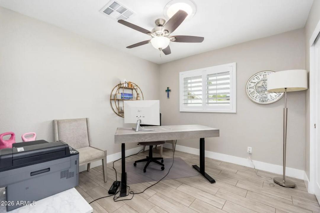 Real Estate Picture 15