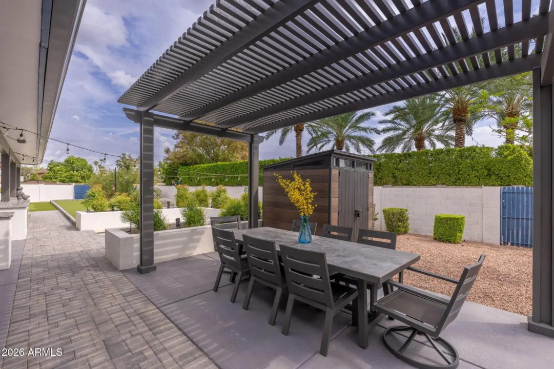 Real Estate Picture 21