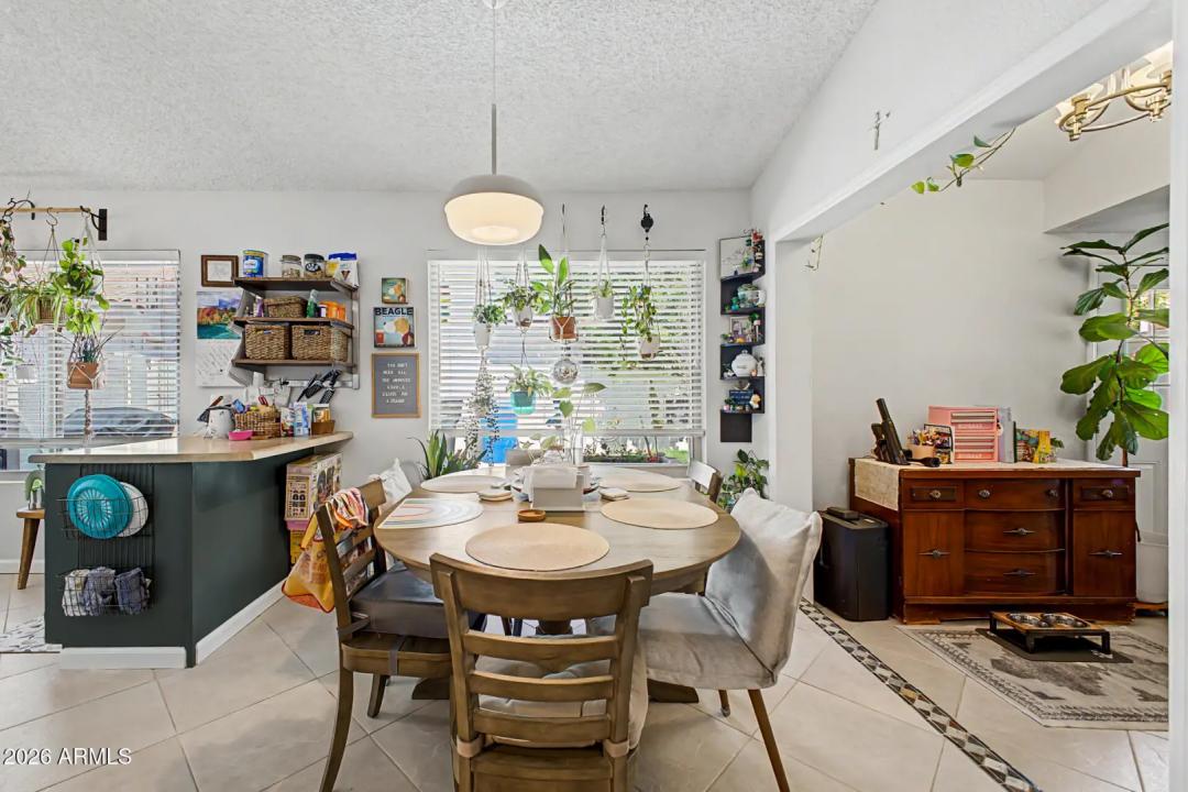 Real Estate Picture 13