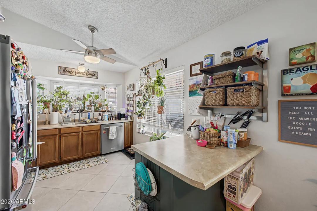 Real Estate Picture 15