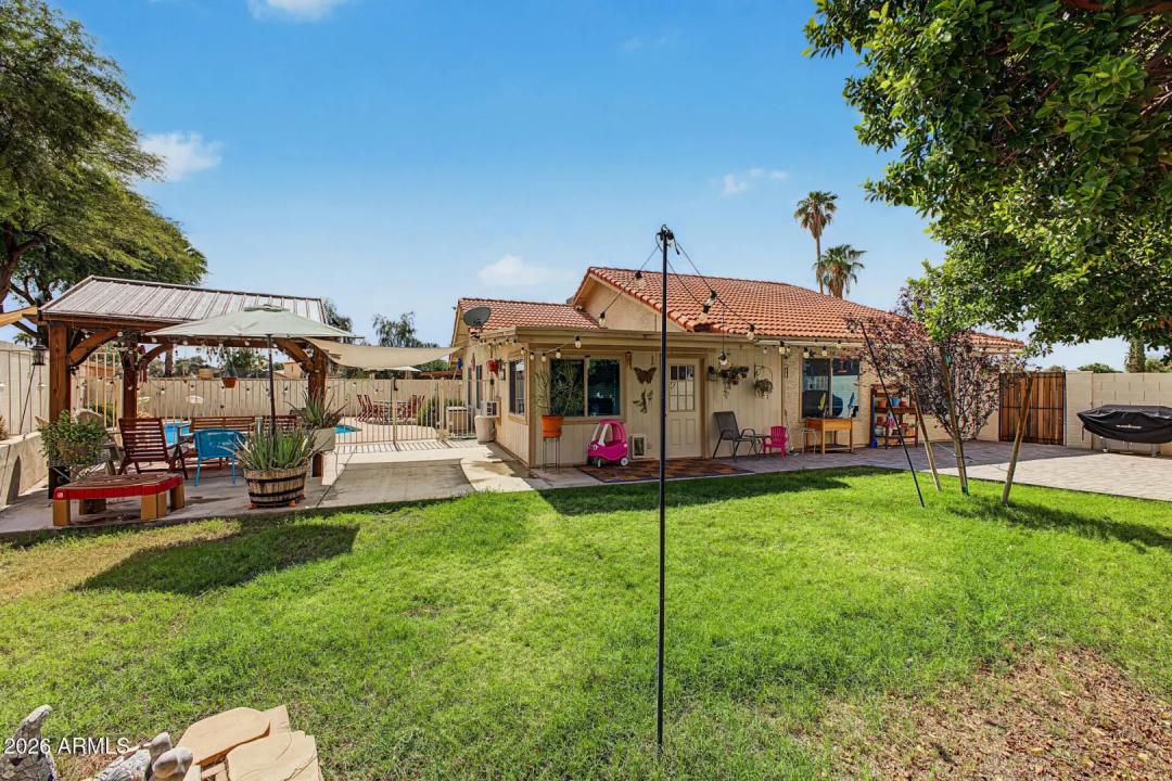 Real Estate Picture 32