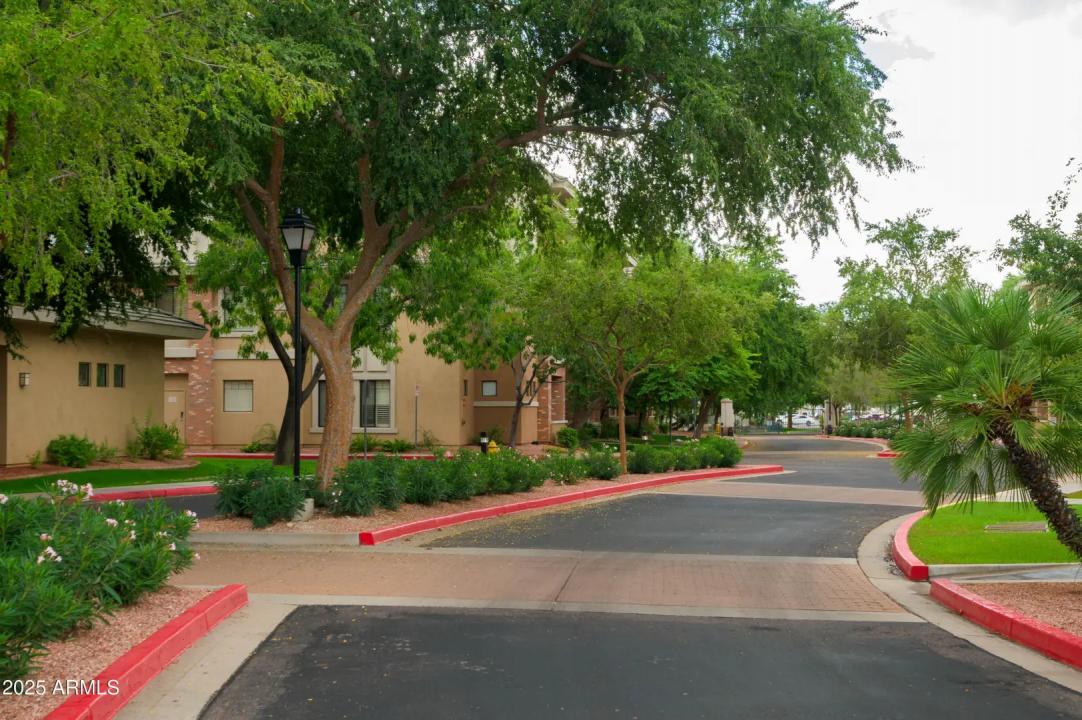 Real Estate Picture 29