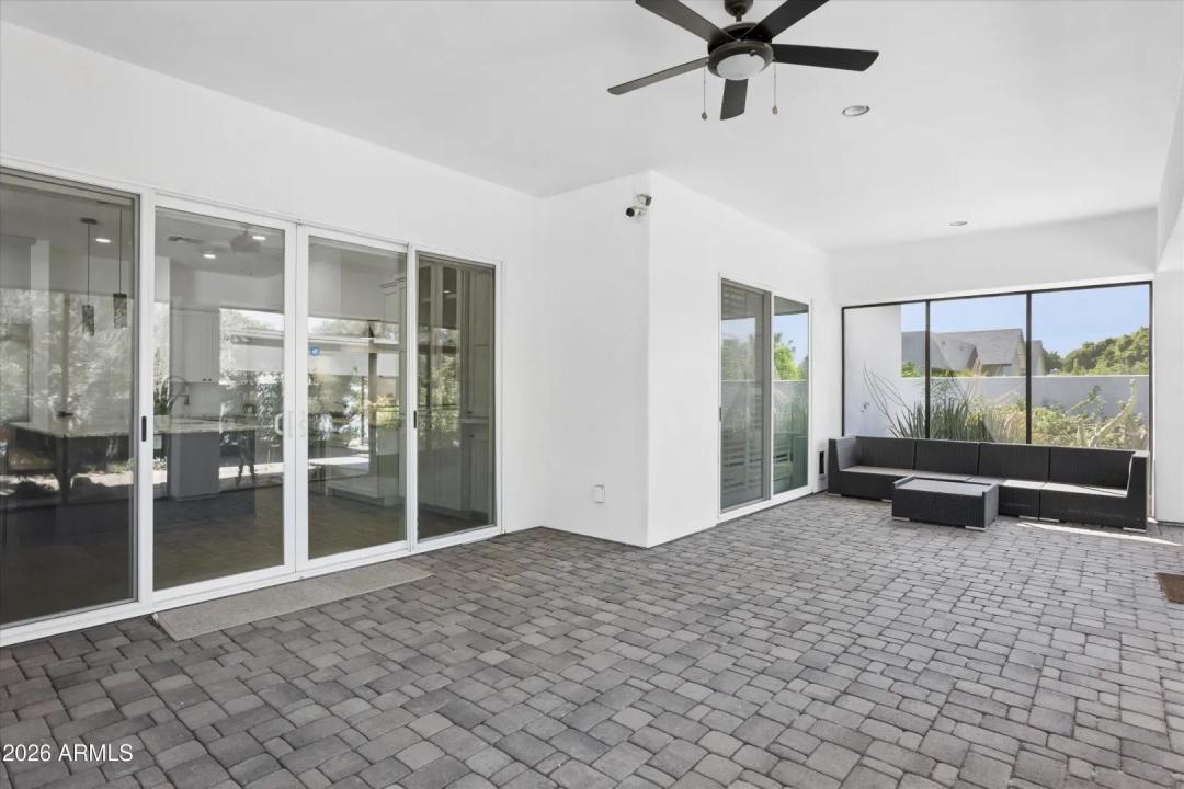 Real Estate Picture 32