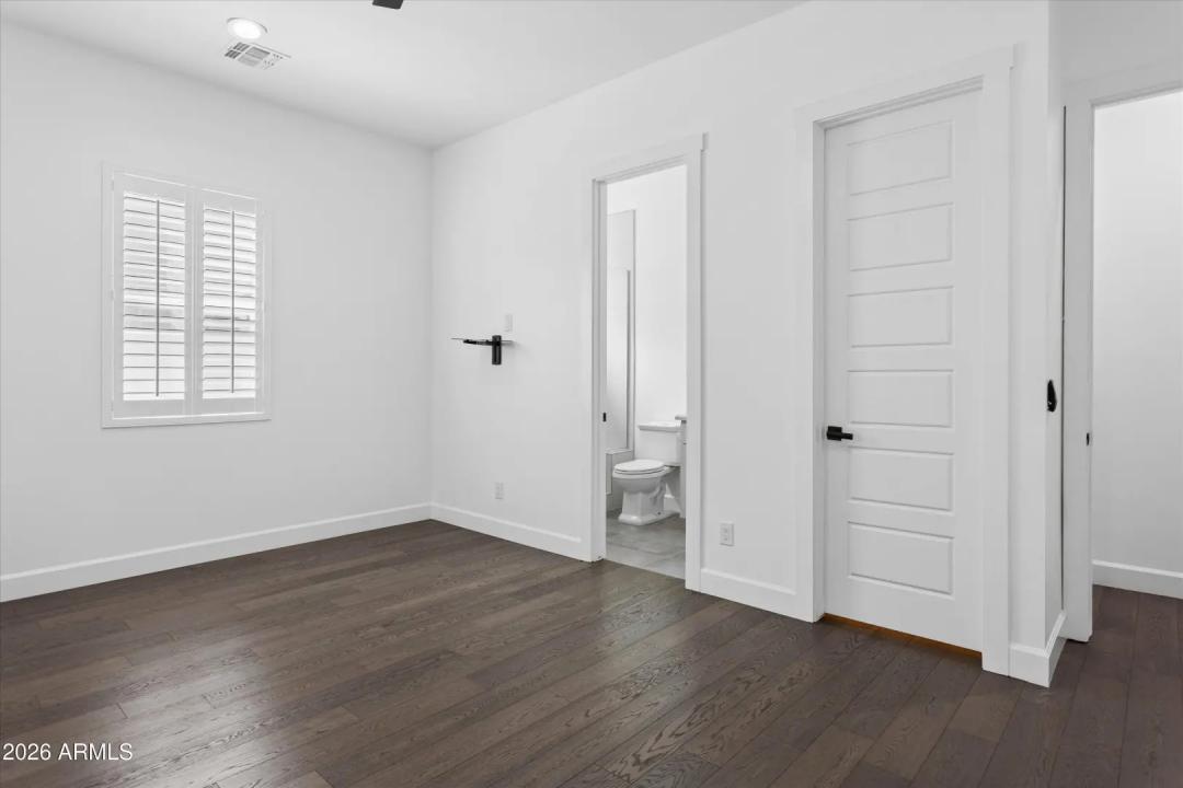 Real Estate Picture 26