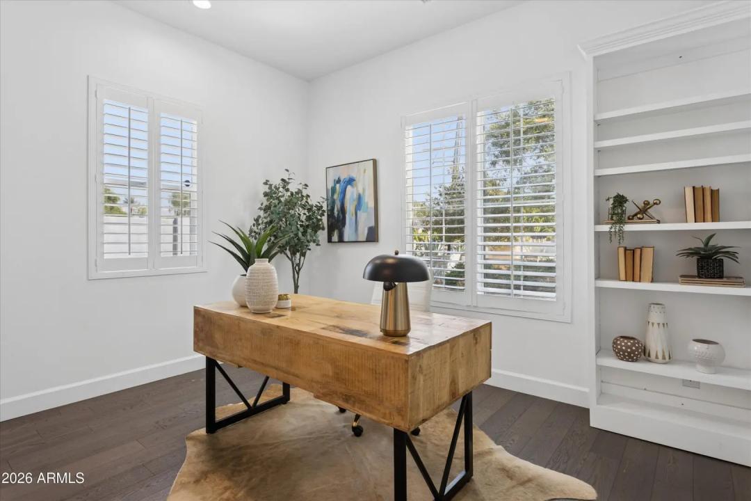 Real Estate Picture 21