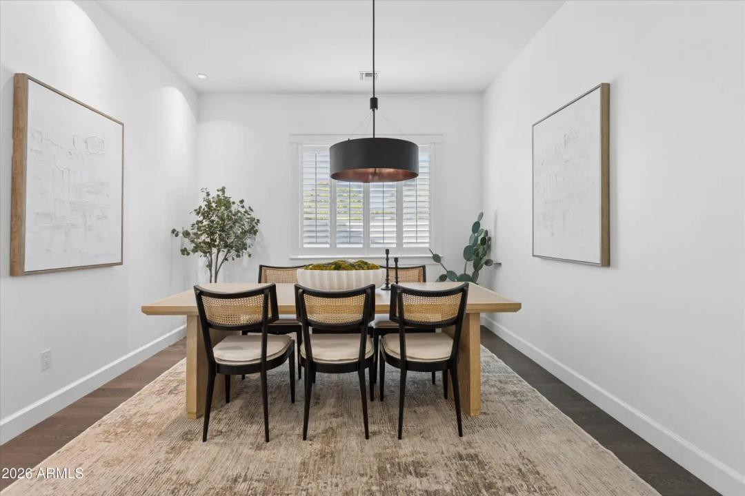 Real Estate Picture 10