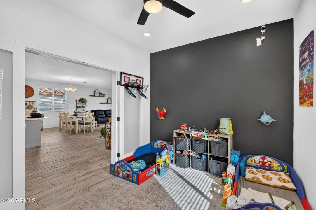 Real Estate Picture 29
