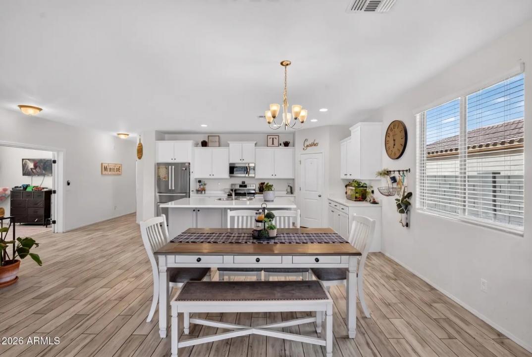 Real Estate Picture 15