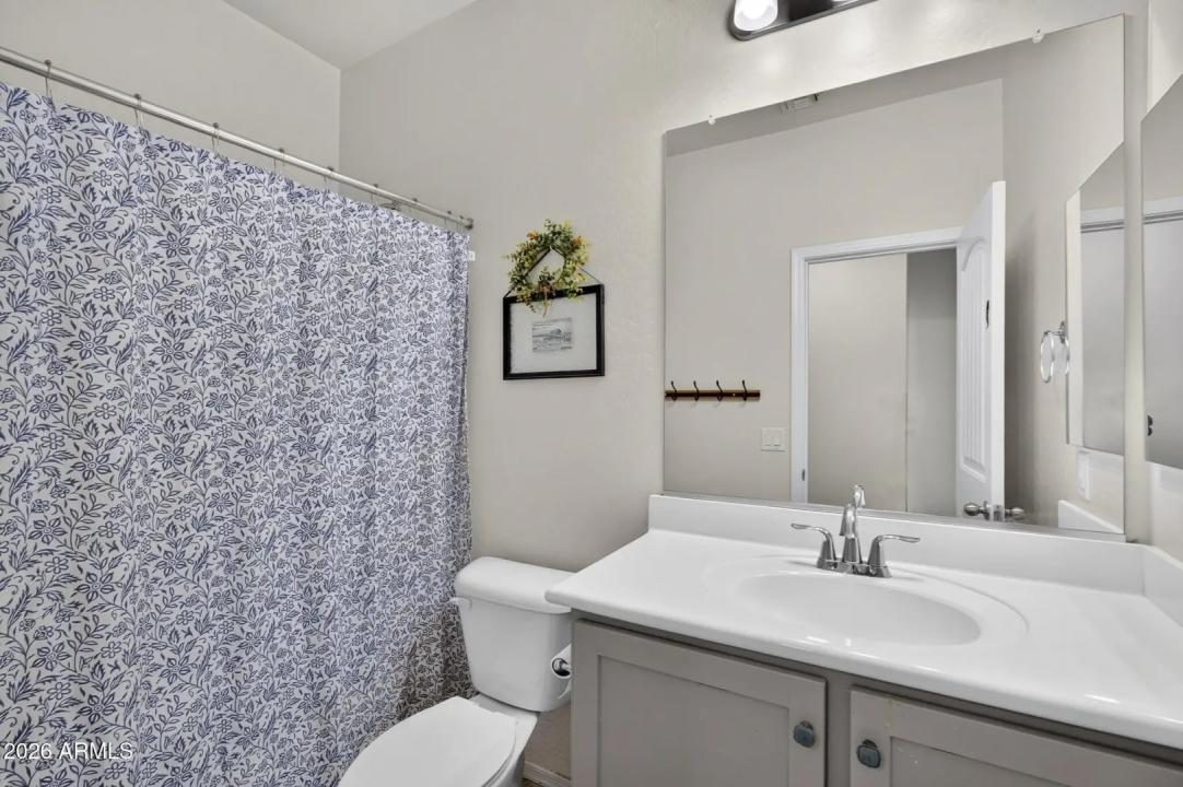 Real Estate Picture 32