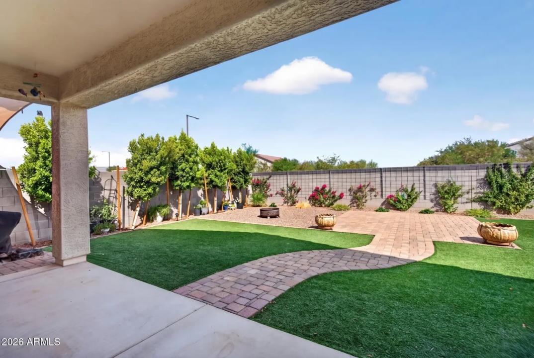 Real Estate Picture 39